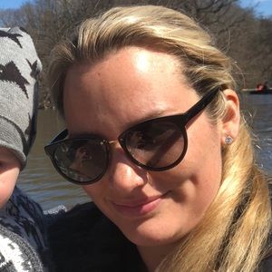 Meet your Posher, Candice